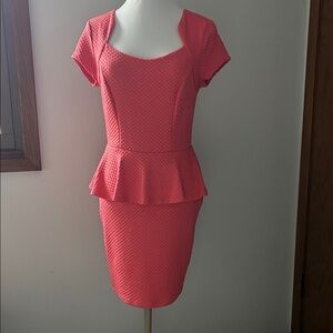 Love J USA Textured Coral Peplum Sheath Dress Womens M Stretch